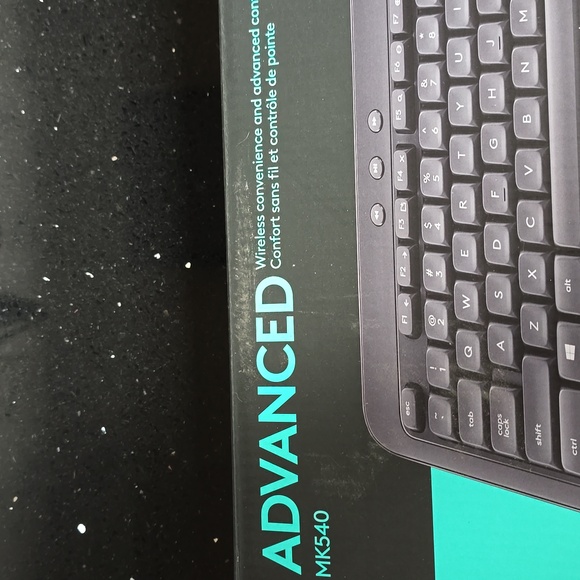 2X HOST PICK. NIB. Logitech MK540 Wireless Keyboard and Mouse Combo - Picture 2 of 5